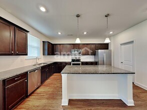 2339 Campbell Cove Court in Belmont, NC - Foto de edificio - Building Photo