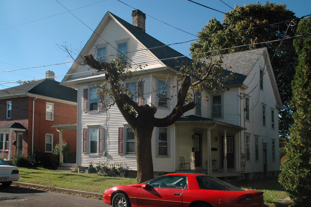 151-157 W 8th St in Bloomsburg, PA - Building Photo