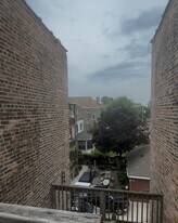 4749 N Sheridan Rd, Unit 3r in Chicago, IL - Building Photo
