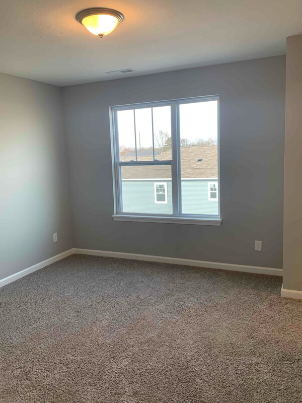 3105 Bolton Square Blvd in Indianapolis, IN - Building Photo - Building Photo