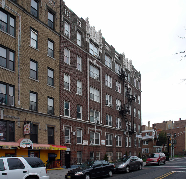 569 Bergen Ave in Jersey City, NJ - Building Photo - Building Photo