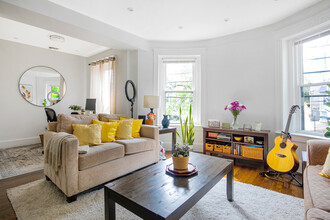 46 Cameron St, Unit 3 in Brookline, MA - Building Photo - Building Photo