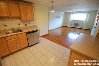 12 Riverside St-Unit -33 in Watertown, MA - Building Photo - Building Photo