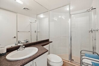 209 Fort York Blvd, Unit SI ID1512532P in Toronto, ON - Building Photo - Building Photo