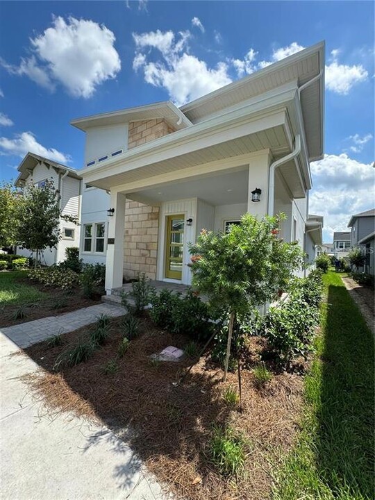 10162 Peebles St in Orlando, FL - Building Photo