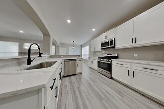 2014 Ridgeway Park Dr in Humble, TX - Building Photo - Building Photo