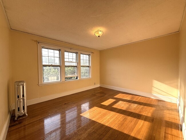 160 Norfolk St, Unit 3