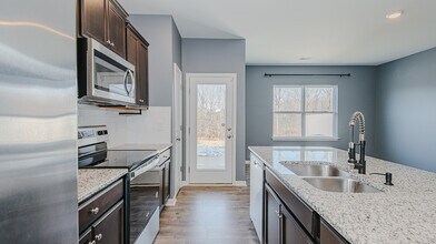 1253 Adrian Ct in Mebane, NC - Building Photo - Building Photo