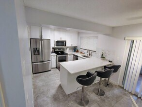 5336 Bosque Ln in West Palm Beach, FL - Building Photo - Building Photo