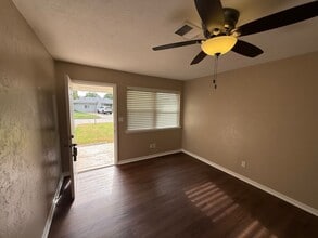 1103 Elmhurst St in Moore, OK - Building Photo - Building Photo