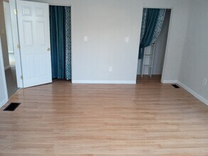 249 E Merrimack St in Lowell, MA - Foto de edificio - Building Photo