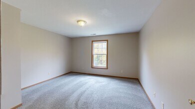 4609 Hunters Glen Dr-Unit -4609 Hunters Glenn B in St. Joseph, MO - Building Photo - Building Photo