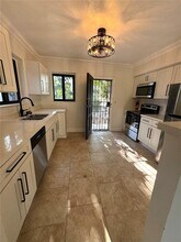 5530 NW Miami Ct in Miami, FL - Building Photo - Building Photo