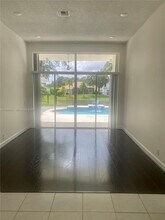 3066 Lakewood Cir in Weston, FL - Building Photo - Building Photo