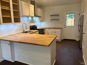 5940 Mona Ln in Pensacola, FL - Building Photo - Building Photo