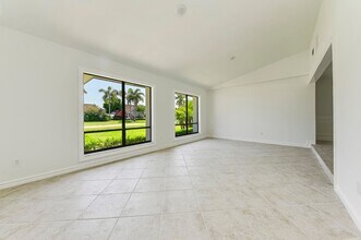 801 SW 34th Ave in Boynton Beach, FL - Building Photo - Building Photo