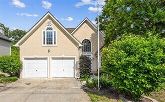 5962 Rosie Ln SE in Mableton, GA - Building Photo