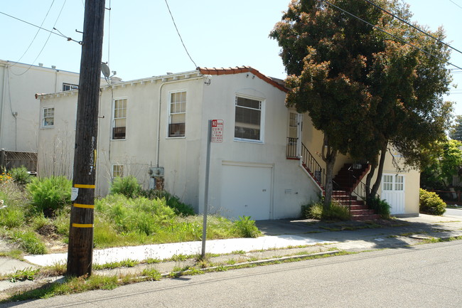 1591 Cornell Ave in Berkeley, CA - Building Photo - Building Photo