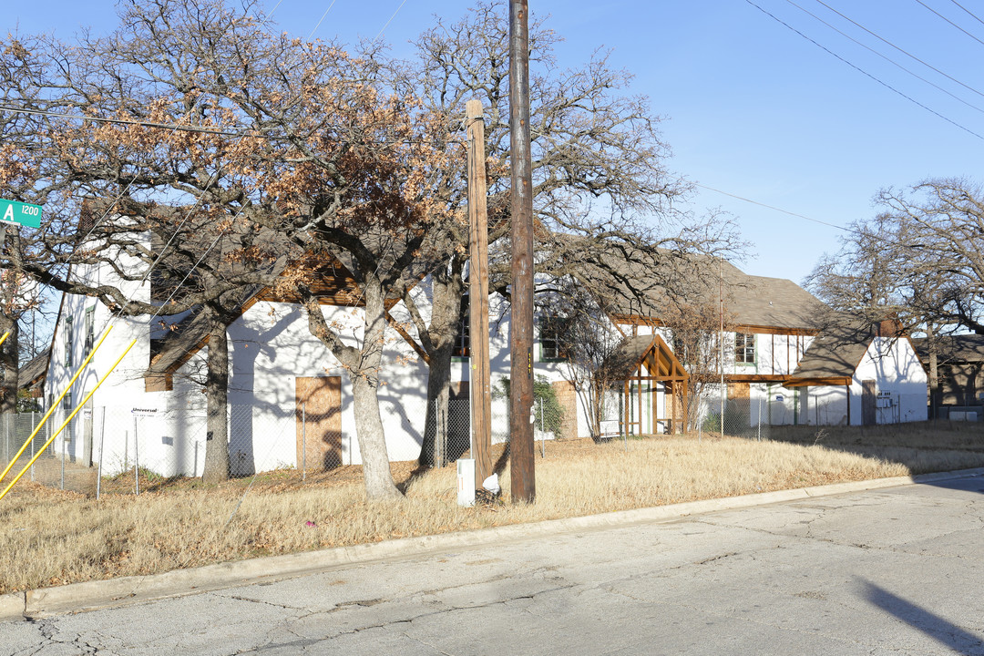 1234 Avenue A in Denton, TX - Building Photo