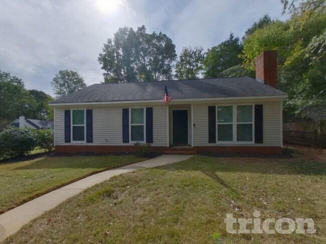 6701 Hickory Trace Dr in Charlotte, NC - Building Photo - Building Photo