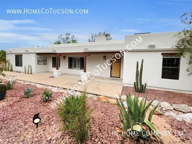 1005 W Los Altos Rd