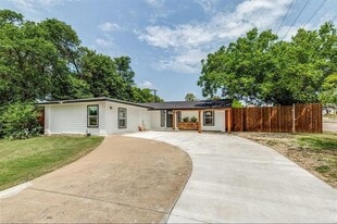 3657 High Vista Dr in Dallas, TX - Building Photo