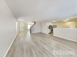 1405 Bluestem Dr in Greenwood, IN - Building Photo - Building Photo