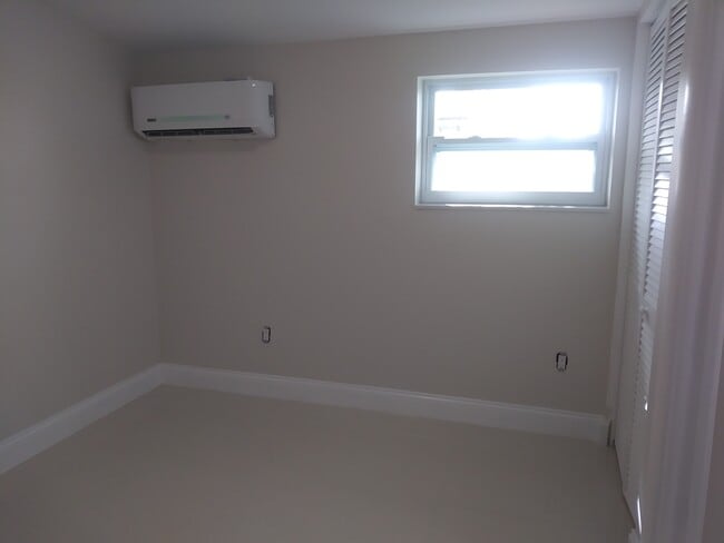 11842 SW 37 Ter, Unit Rear