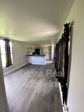 8086 Heck Dr in North Fort Myers, FL - Building Photo - Building Photo