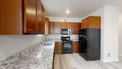 7427 S D St in Tacoma, WA - Building Photo - Building Photo