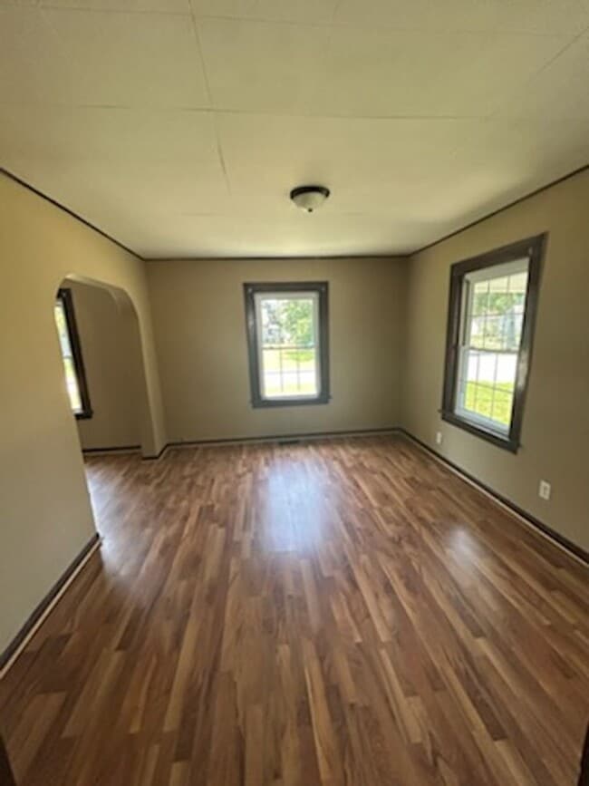 property at 2818 S Franklin St
