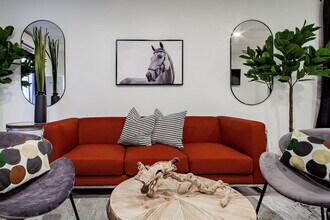 1020 16th St NW in Washington, DC - Building Photo - Building Photo
