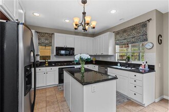 930 Prism Dr in San Marcos, CA - Building Photo - Building Photo