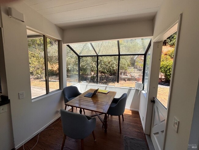 370 Lovell Ave in Mill Valley, CA - Building Photo - Building Photo