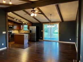 5610 N Highland Ave in Gladstone, MO - Building Photo - Building Photo