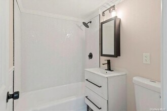 21 Elissa Ln-Unit -1 in Yonkers, NY - Building Photo - Building Photo