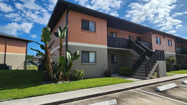 property at 1704 University Ln