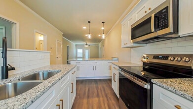 5082 Samuel Rd in Grovetown, GA - Building Photo - Building Photo