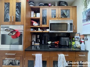 28 Symphony Rd, Unit 6 in Boston, MA - Building Photo - Building Photo