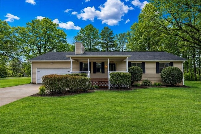 property at 2929 Pine Grove Dr