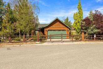 750 Boulder Bay Ct in Big Bear Lake, CA - Building Photo - Building Photo