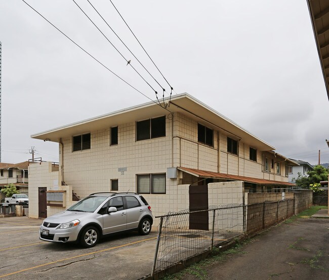 1876 Kapiolani Blvd in Honolulu, HI - Building Photo - Building Photo