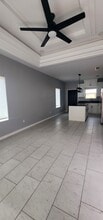 5809 Ozark Ave in Mission, TX - Foto de edificio - Building Photo