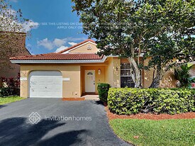 1513 Garden Rd in Weston, FL - Building Photo