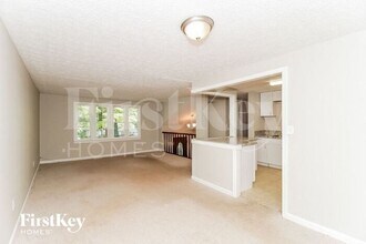 330 Hembree Forest Cir in Roswell, GA - Building Photo - Building Photo