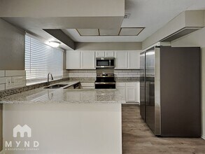508 Oak Harbor Dr in Houston, TX - Building Photo - Building Photo