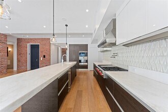 465 Central Ave S in St. Petersburg, FL - Building Photo - Building Photo