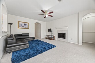 6506 Signal Point Ln in Houston, TX - Building Photo - Building Photo