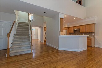 1525 Broadhempston Ct in Cumming, GA - Foto de edificio - Building Photo