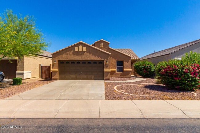 36532 W Barcelona Ln in Maricopa, AZ - Foto de edificio - Building Photo